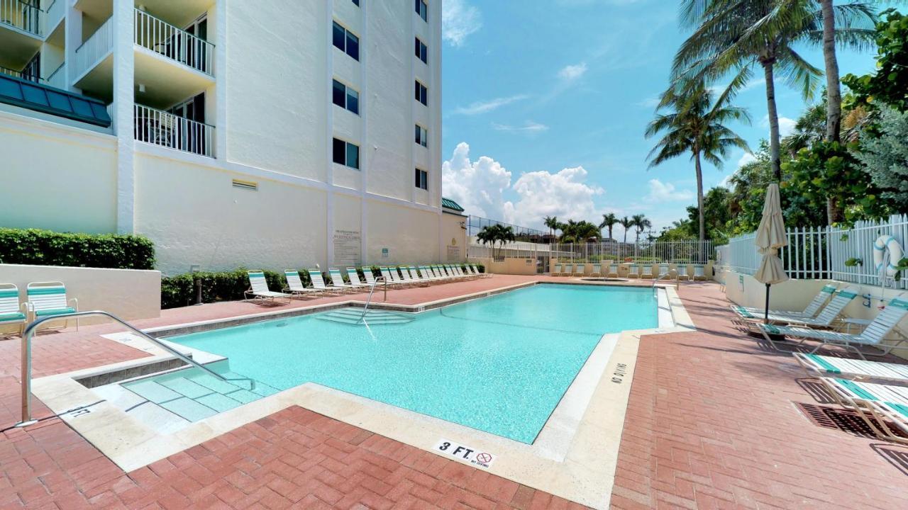 Beachfront At The Apollo Where The Famous Sunsets Never Get Old! Marco Island Eksteriør bilde