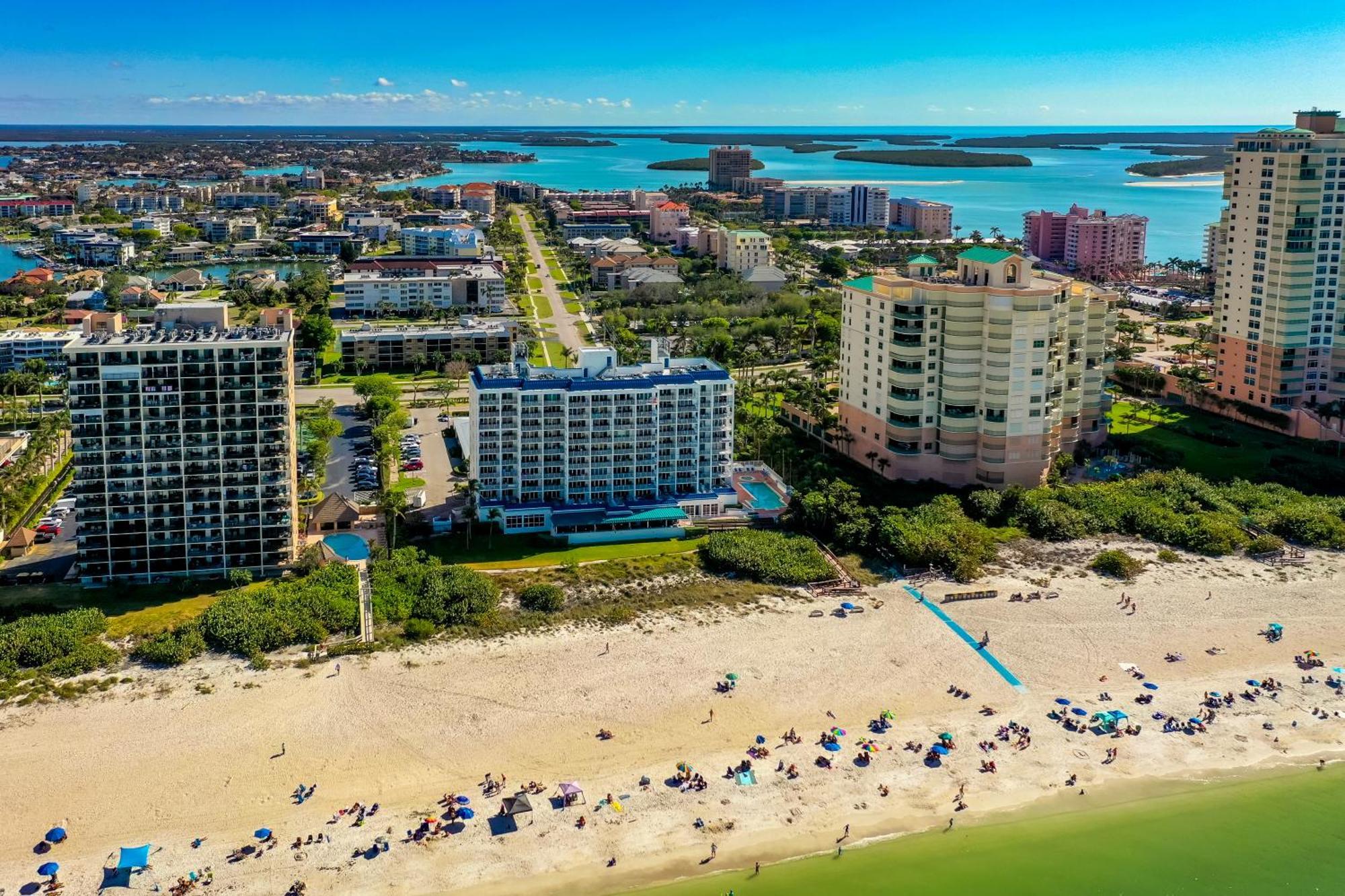 Beachfront At The Apollo Where The Famous Sunsets Never Get Old! Marco Island Eksteriør bilde